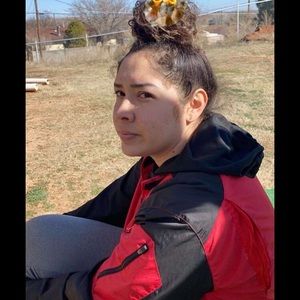 Meet your Posher, Annette